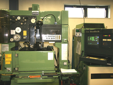 ワイヤー放電加工機AP-330/ソディック製